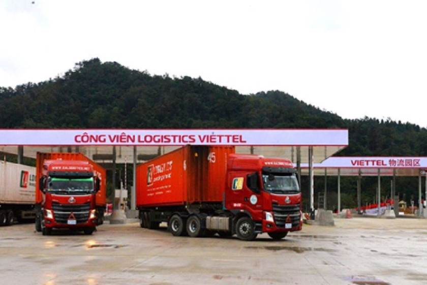 Những xe hàng đầu tiên vào Công viên Logistics Viettel. (Ảnh: Internet)