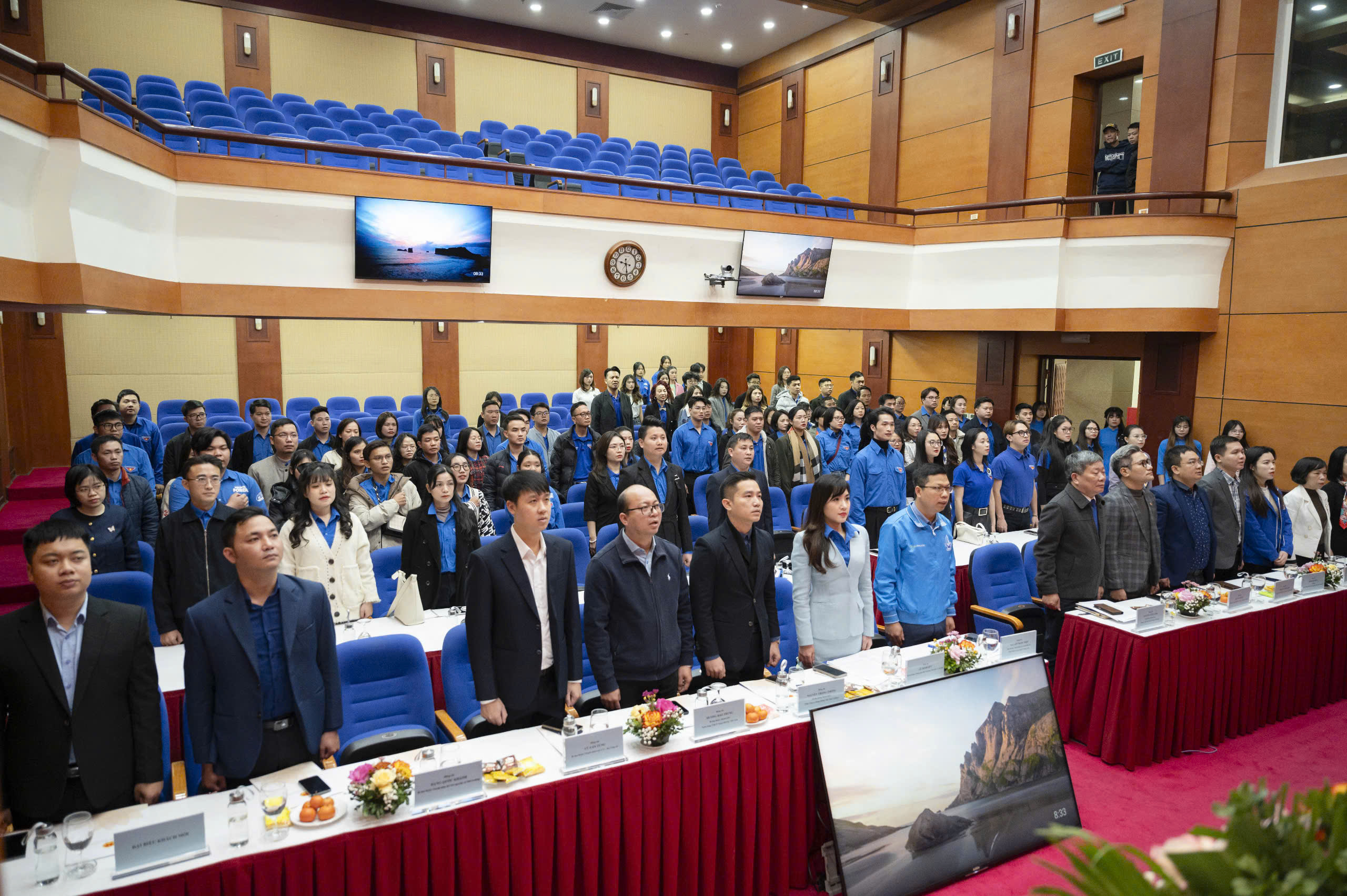 Đại biểu tham dự Hội nghị "Tổng kết công tác Đoàn và phong trào thanh niên năm 2024 triển khai chương trình công tác năm 2025"