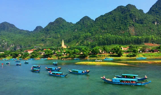 Động Phong Nha trở thành điểm đến hấp dẫn thu hút khách du lịch trong và ngoài nước. Ảnh: Báo PLVN