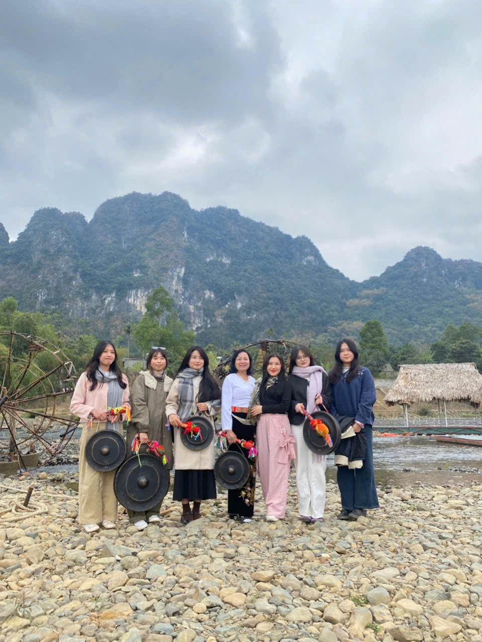 Các hoạt động văn hóa, lễ hội truyền thống đặc sắc tại Camping Đồng Chờ. Ảnh: Minh Chiến