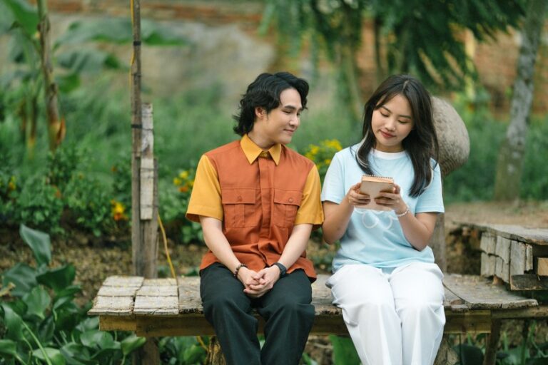“Nhà gia tiên” gây sốt khi vừa ra rạp. Ảnh: NSX