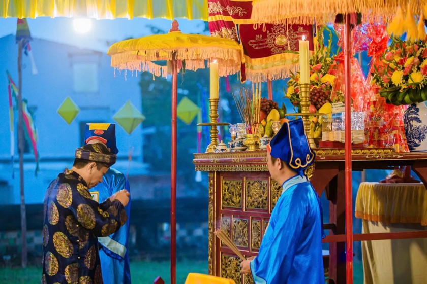 Lễ tế Xã Tắc cầu cho mưa thuận gió hòa, mùa màng bội thu, nhân dân no ấm. Ảnh: Báo PLVN