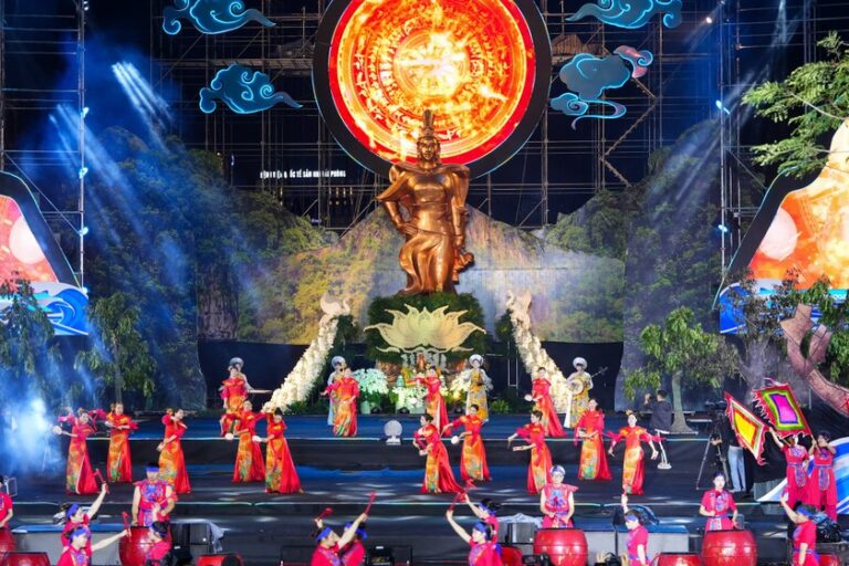Lễ hội truyền thống Nữ tướng Lê Chân năm 2024. Ảnh: Báo PLVN