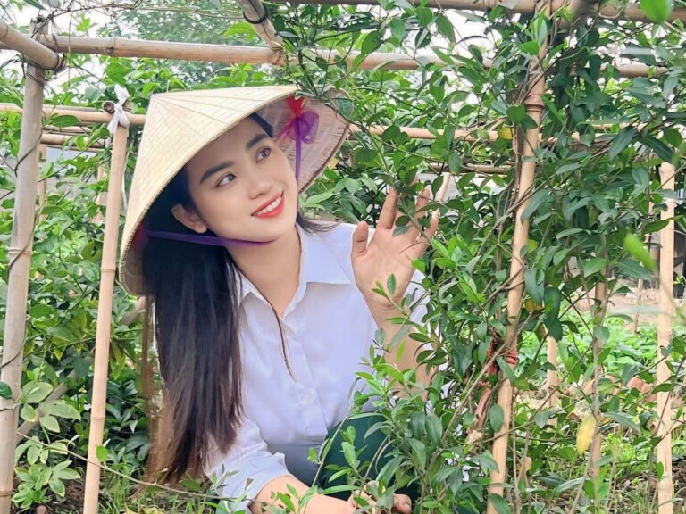 "Từ giai điệu đến hương vị quê hương" – An Ngọc đã rẽ lối từ nghệ thuật sang nông nghiệp, mang theo tình yêu và khát vọng nâng tầm nông sản Việt. 