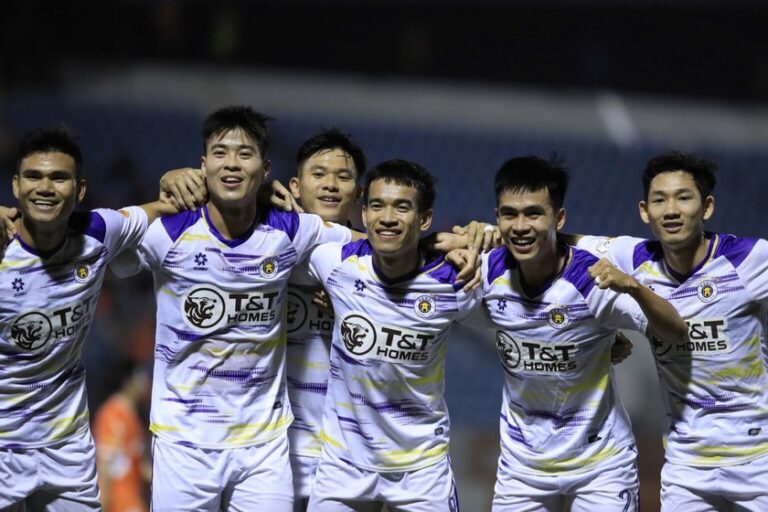 Hà Nội FC gặp Thanh Hoá là trận đấu tâm điểm của vòng 17 (Ảnh VPF)