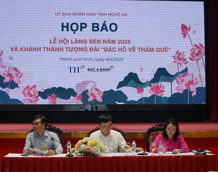 Nhiều hoạt động đặc sắc tại Lễ hội Làng Sen 2025.