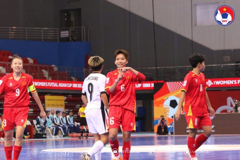 Đội tuyển futsal nữ Việt Nam tập trung cao độ, sẵn sàng đối đầu Nhật Bản tại Tứ kết châu Á. (Ảnh VFF)