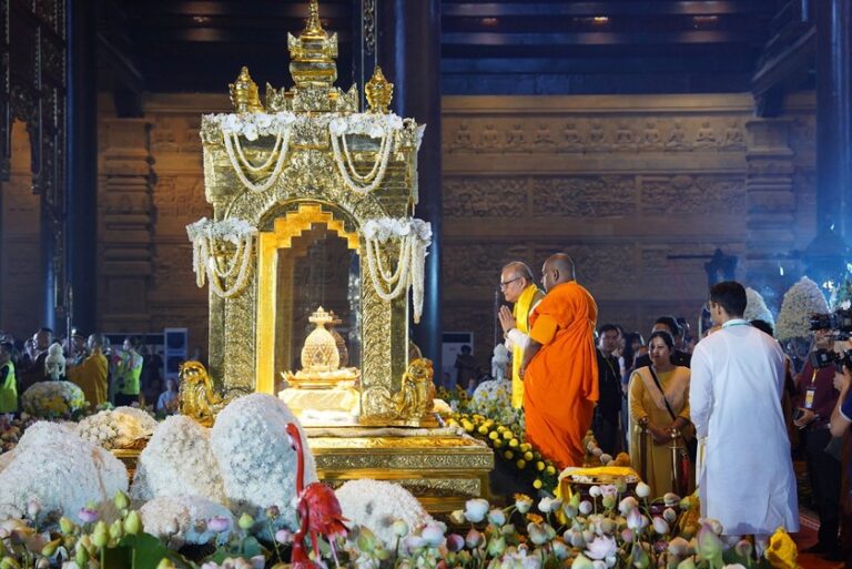 Chính phủ Ấn Độ vừa đồng ý gia hạn thời gian tôn trí xá lợi tại Việt Nam. Nguồn: Báo PLVN